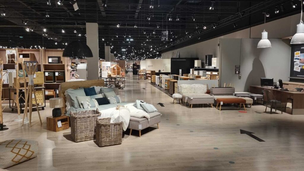 Furnitures At Maisons Du Monde – Vedène