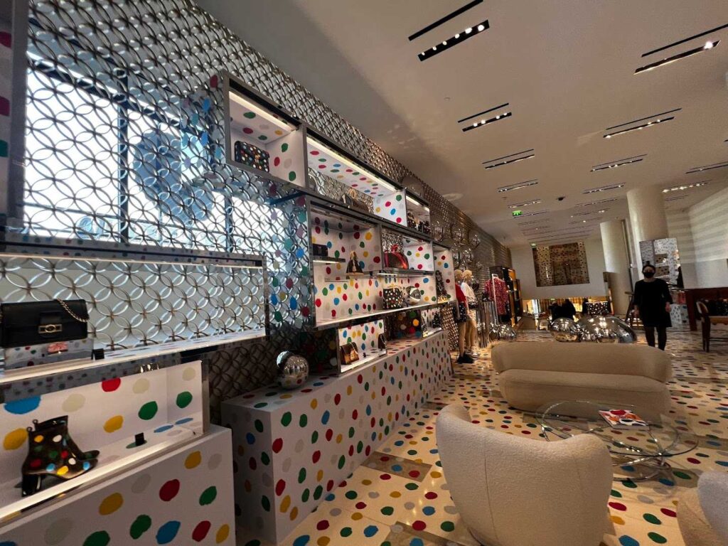 Louis Vuitton Maison Champs Élysées Themed Store