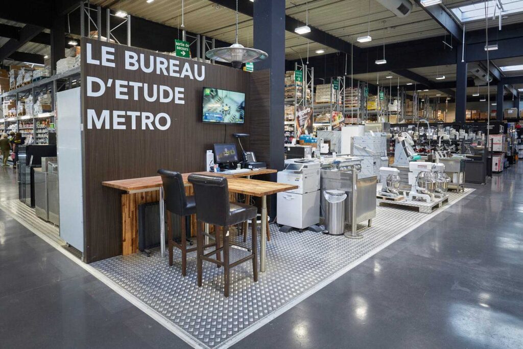 Furnitures At Metro Marseille La Valentine