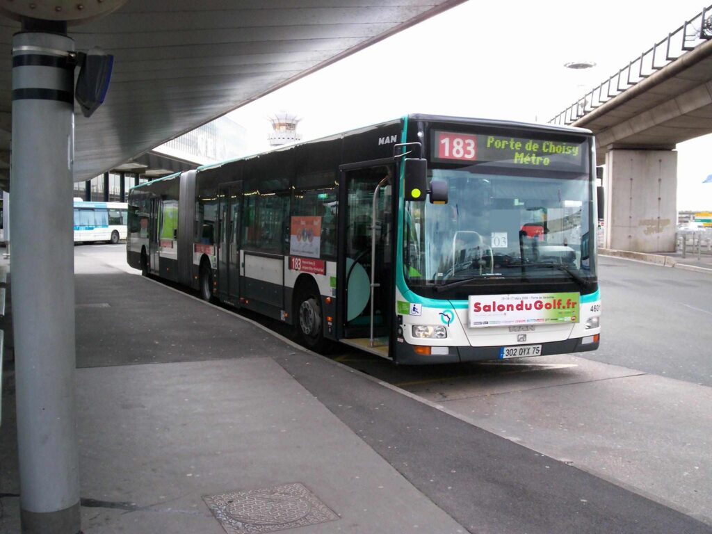 Bus 183