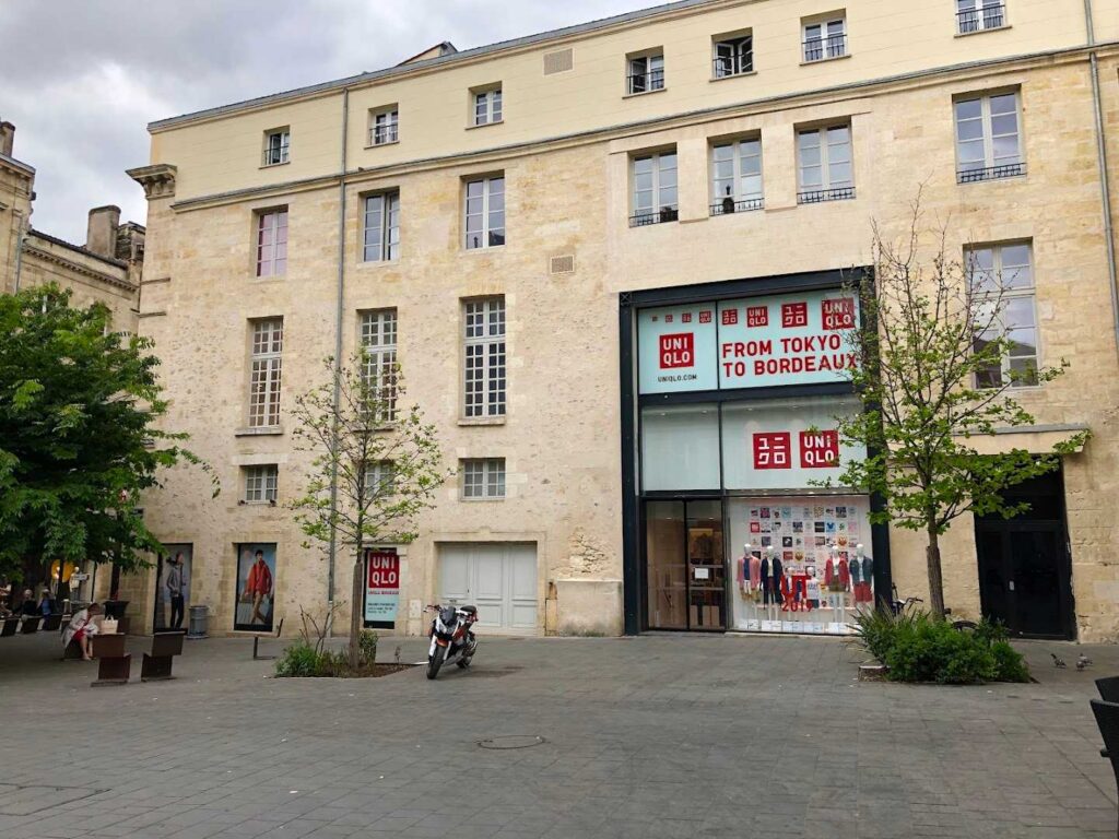 Uniqlo Bordeaux