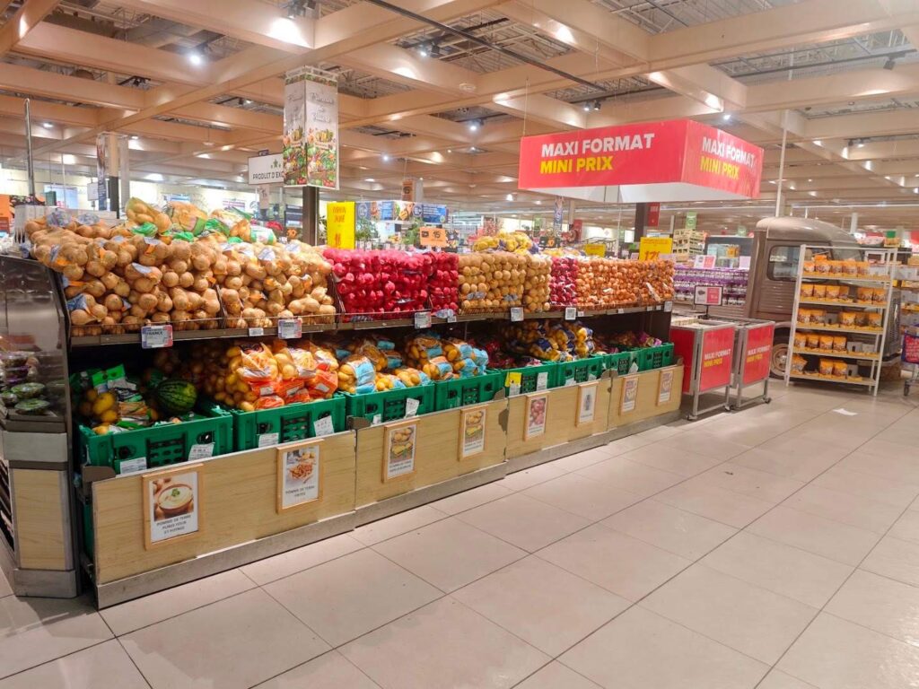 Fresh Fruits At Carrefour Villiers En Bière