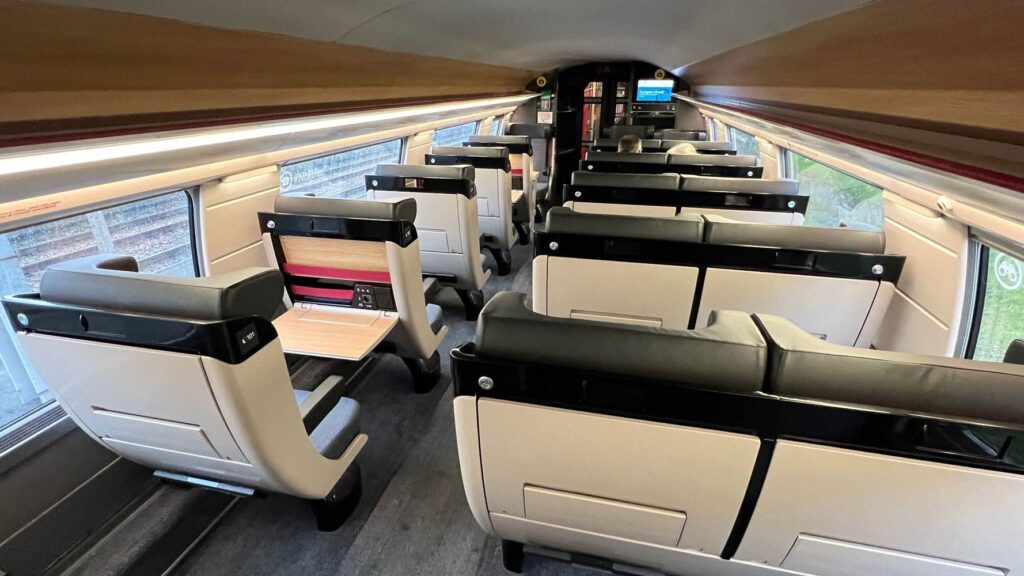 Intérieur Du Train Tgv Inoui