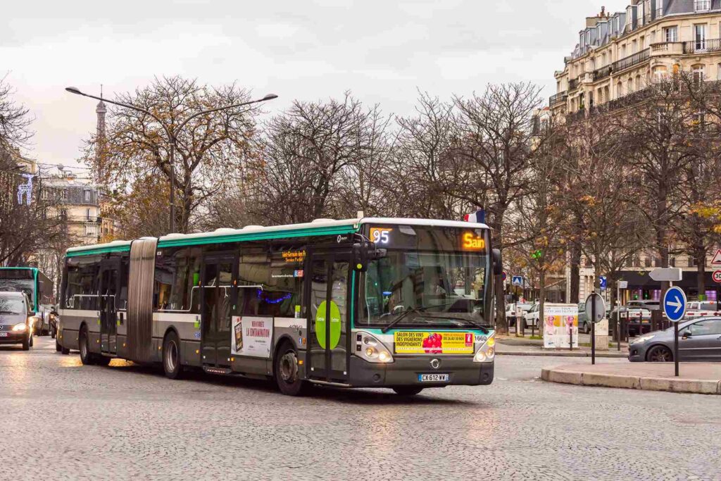Bus 95 By Ratp