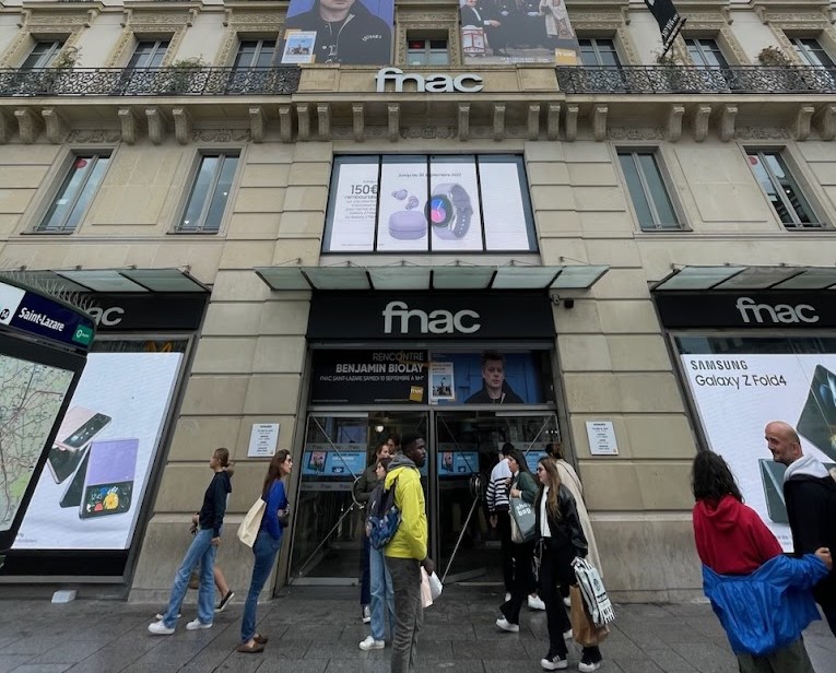 Fnac Saint Lazare (paris)