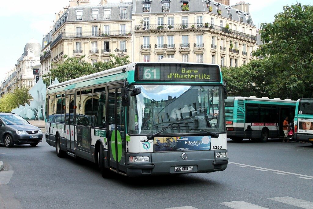 Bus 61 By Ratp