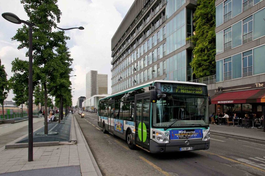 Bus 89 By Ratp