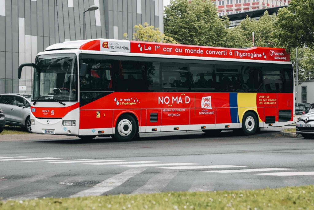 Bus 210 By Réseau Nomad Car