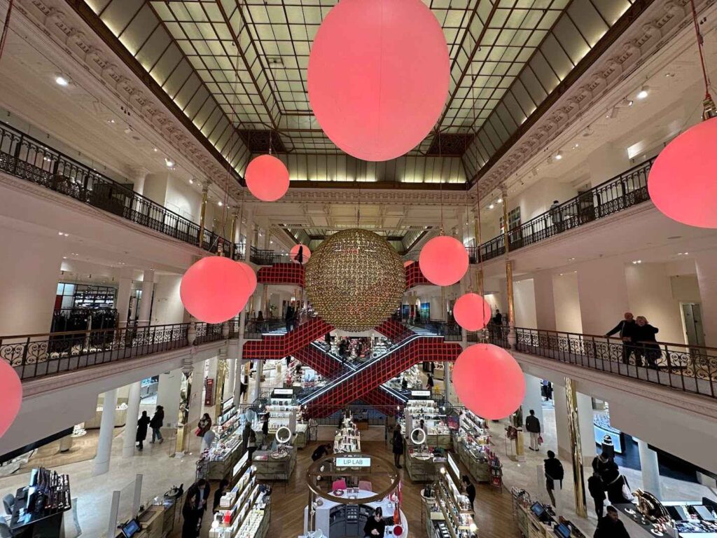Le Bon Marché Vast Mall