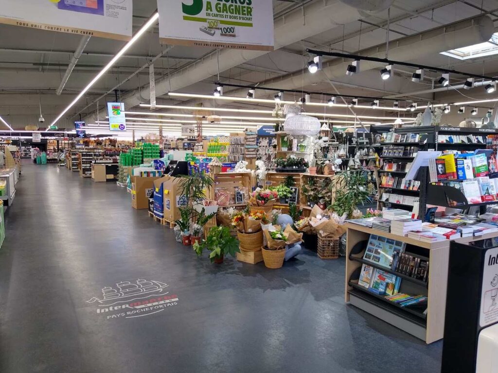 Home Living Section At Intermarché Hyper Rochefort