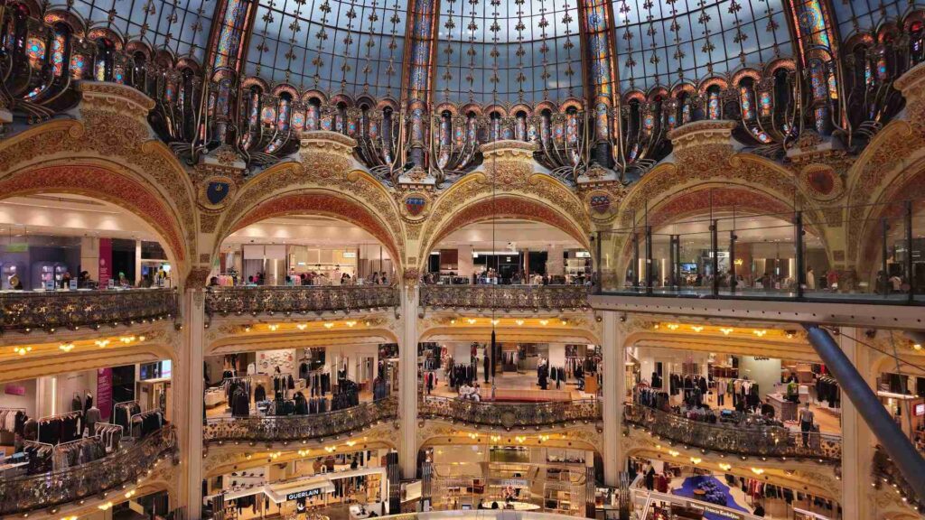 Galeries Lafayette Haussmann Luxurious Interior