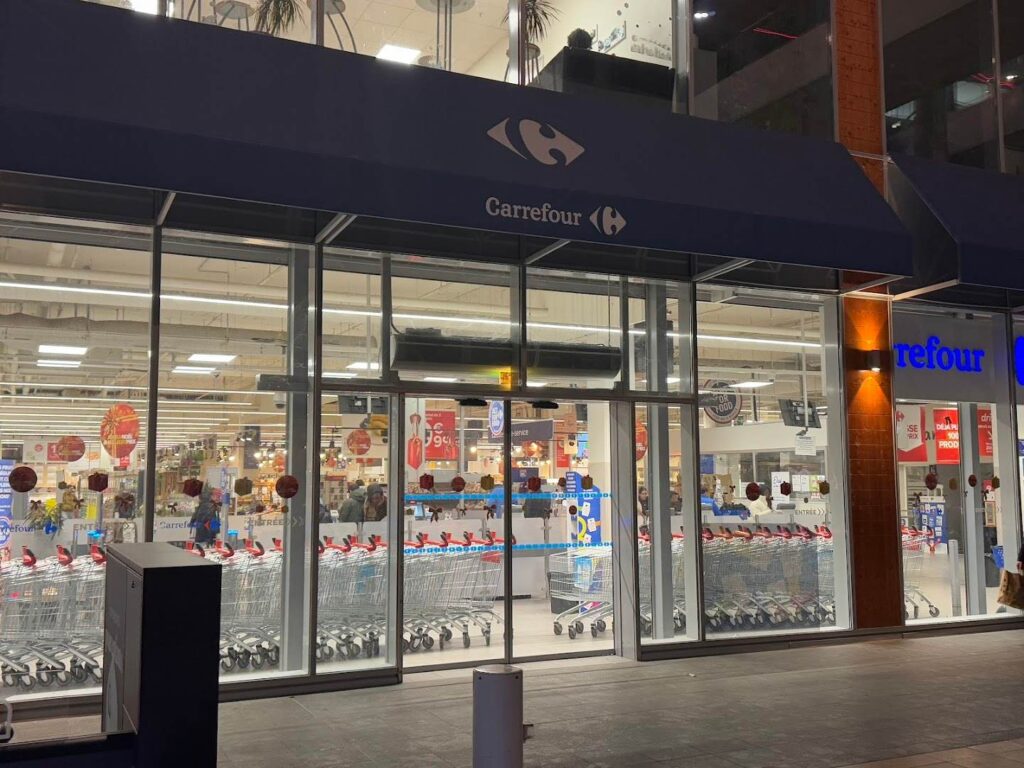 Carrefour Lyon Confluence