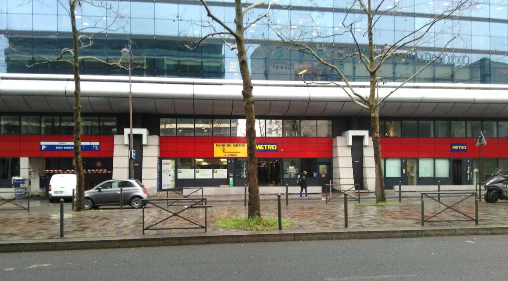 Metro Paris 12 Bercy
