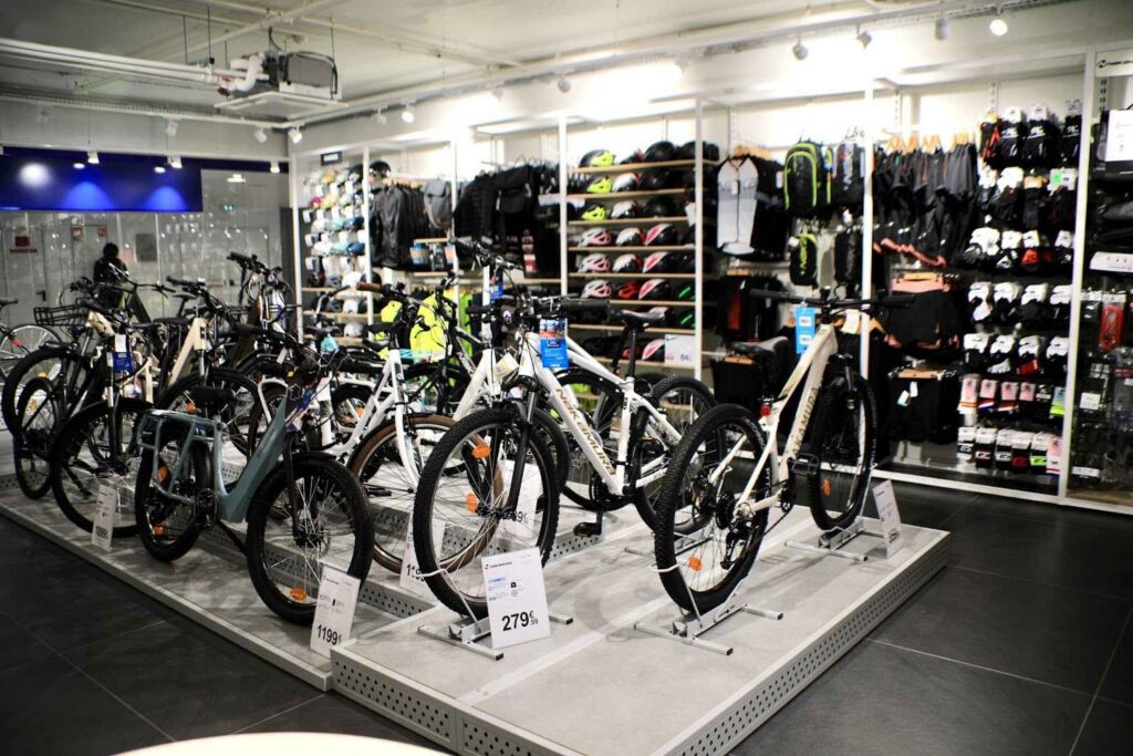 Go Sport Paris Forum Des Halles' Bike Gears