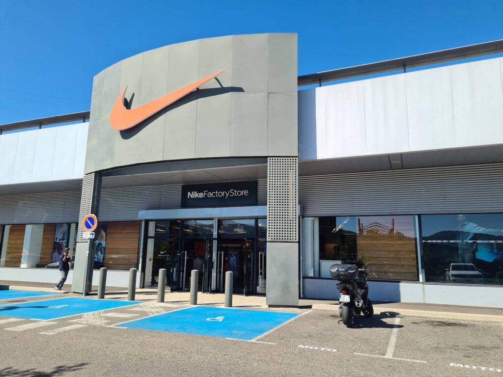 Nike Factory Store La Valentine