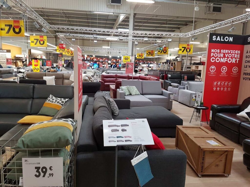 Vente De Canapés à Conforama Reims