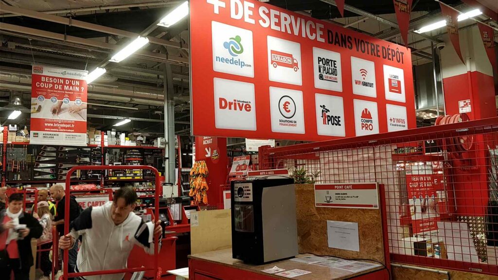 Brico Dépôt Nanterre's Service