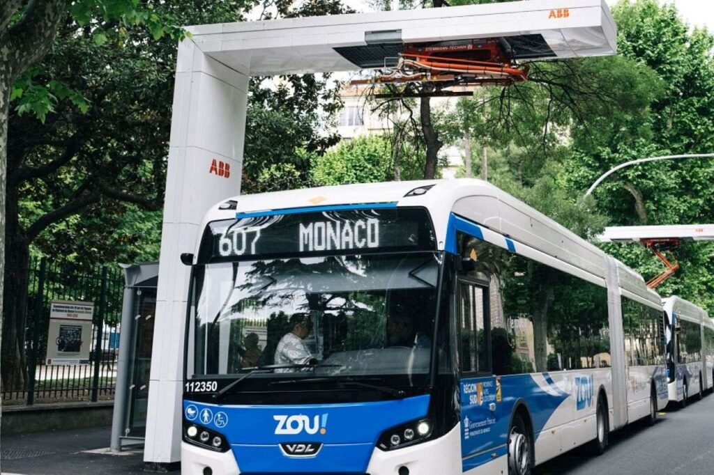 Bus 607 De Zou!