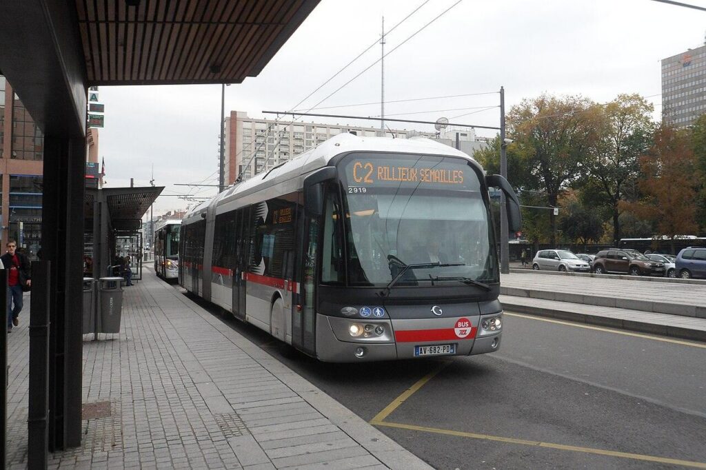 Bus Ligne C2 Tcl