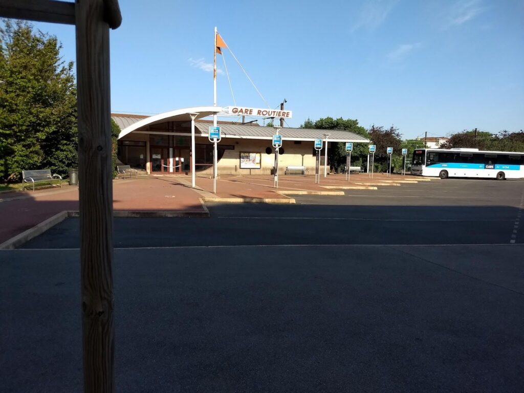 Gare Routière De Villefranche