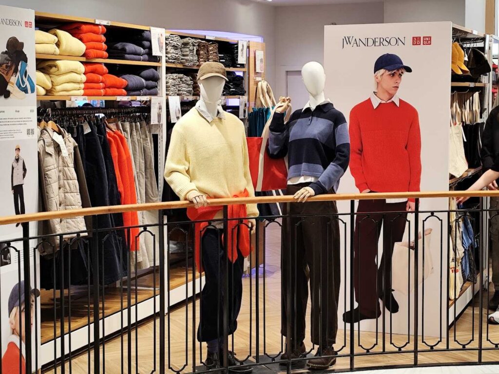 Jw Anderson Mens Clothing At Uniqlo Paris Opéra