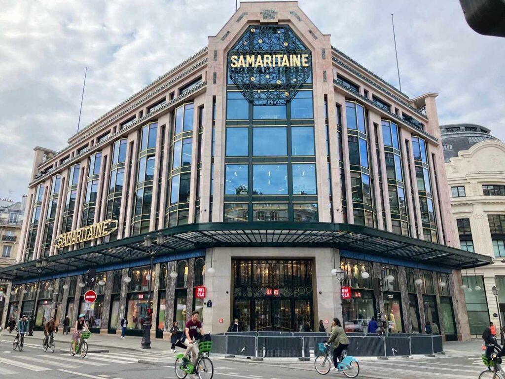 Uniqlo La Samaritaine 1