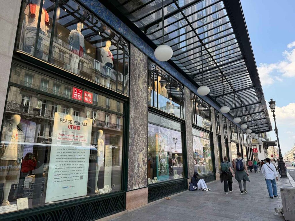 Uniqlo La Samaritaine 2