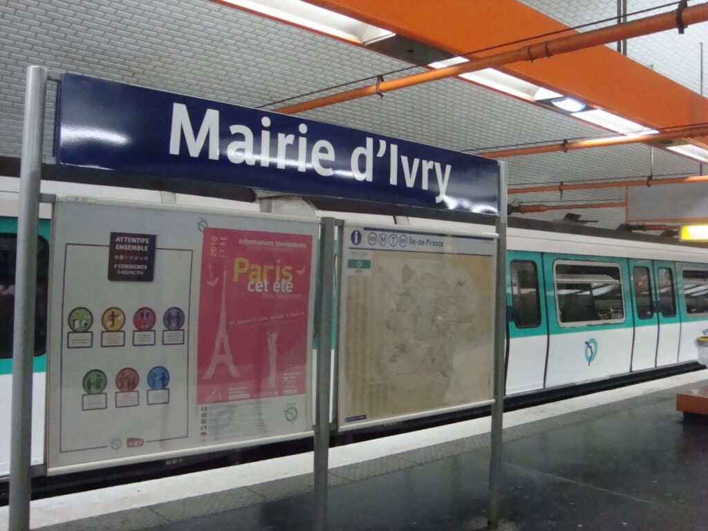 Gare De Mairie D'ivry