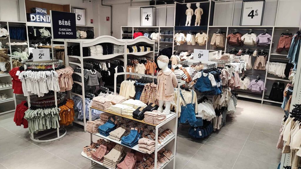 Section Bébé à L'olympiade Kiabi Paris