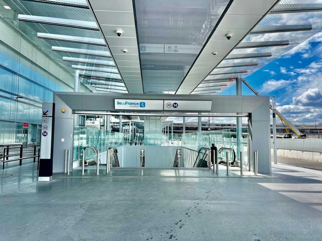 Station De Métro Aéroport D'orly