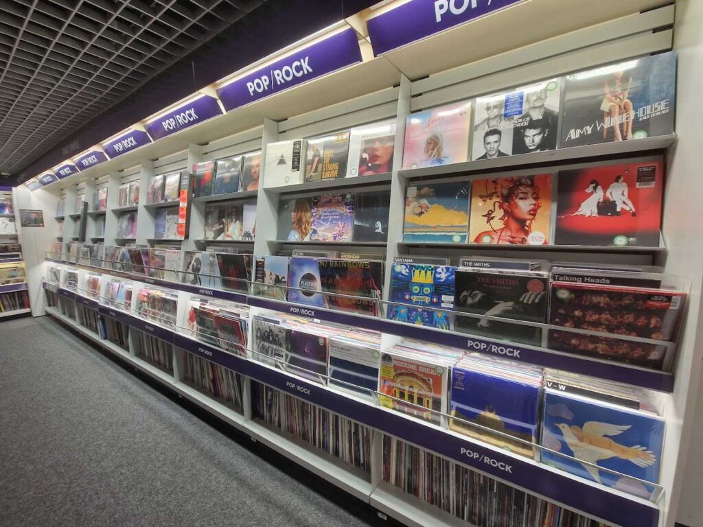 Albums De Musique à La Fnac Grenoble Victor Hugo
