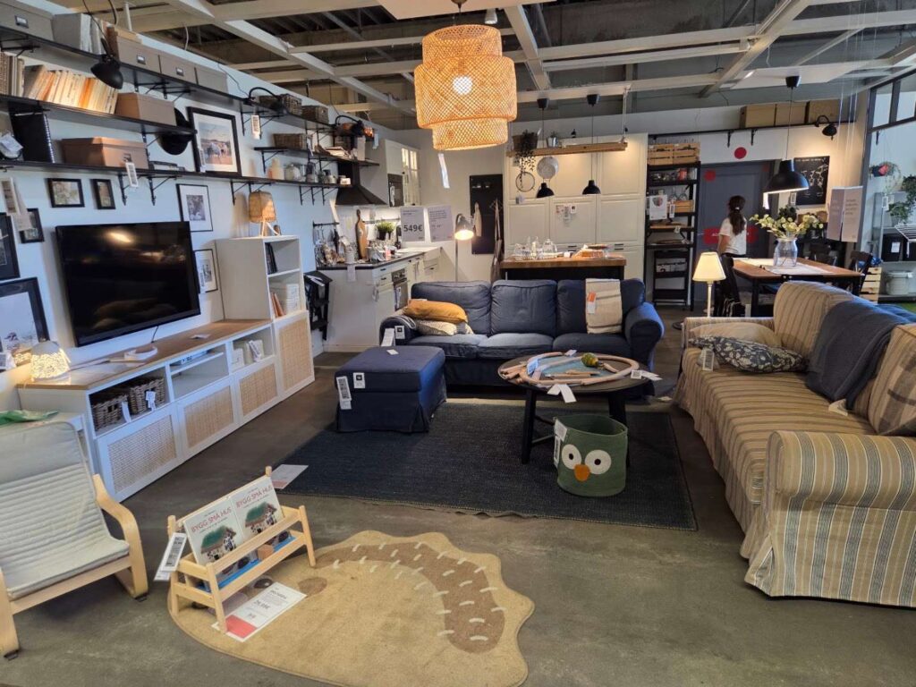 Espace Salon Du Magasin Ikea Montpellier
