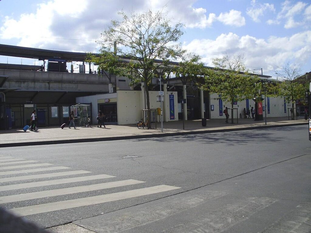 Gare De Sartrouville Rer