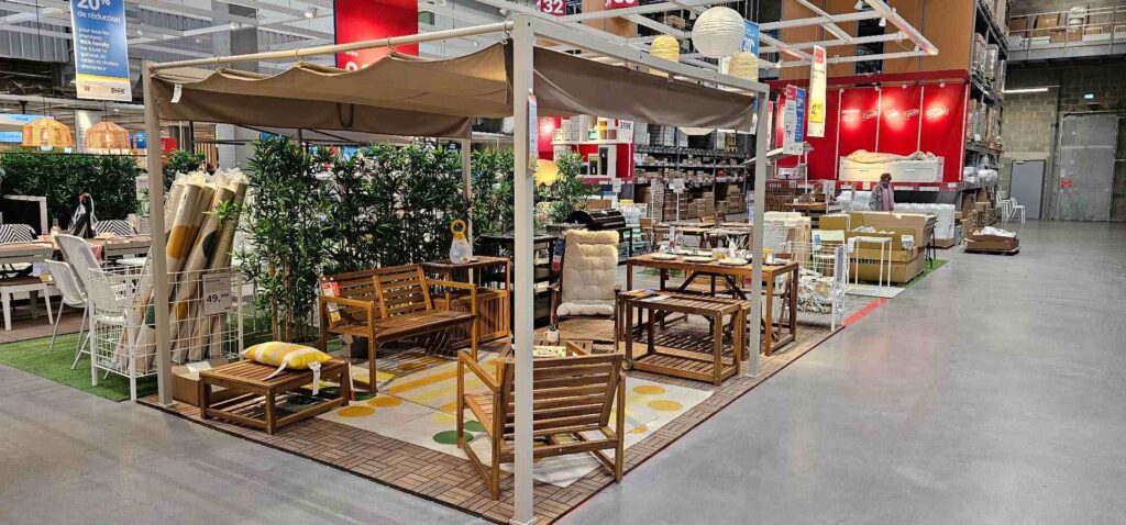 Mise En Scène Chaleureuse De Terrasse Chez Ikea Marseille La Valentine