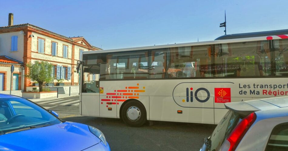 Bus 362 Cover