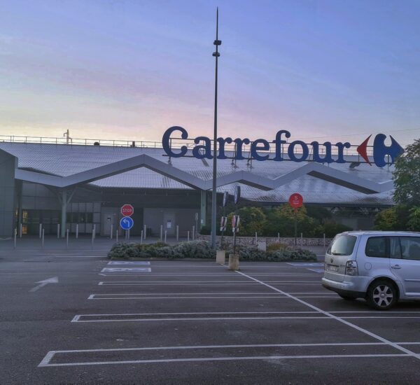 Carrefour France New Cover