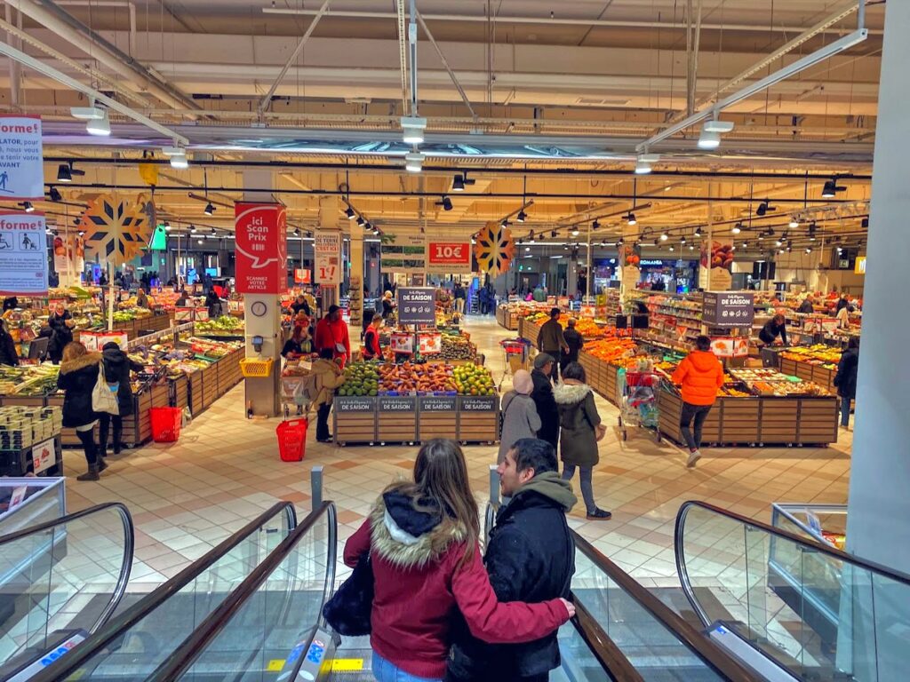 Intérieur Auchan Hypermarché Val D’europe